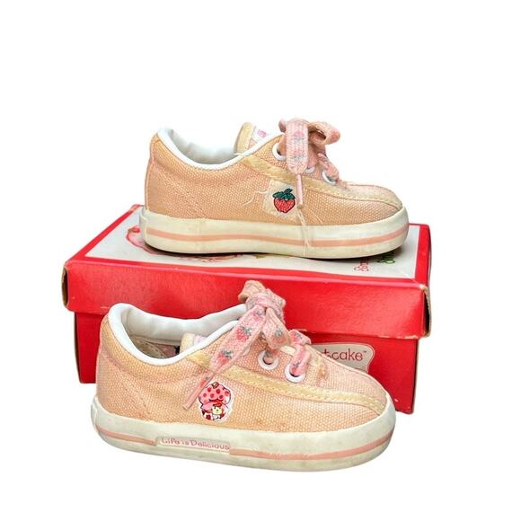 Vtg 80s Strawberry Shortcake Stride Rite Lace Up Sneakers Sz 4 Pink White in Box - Picture 2 of 9